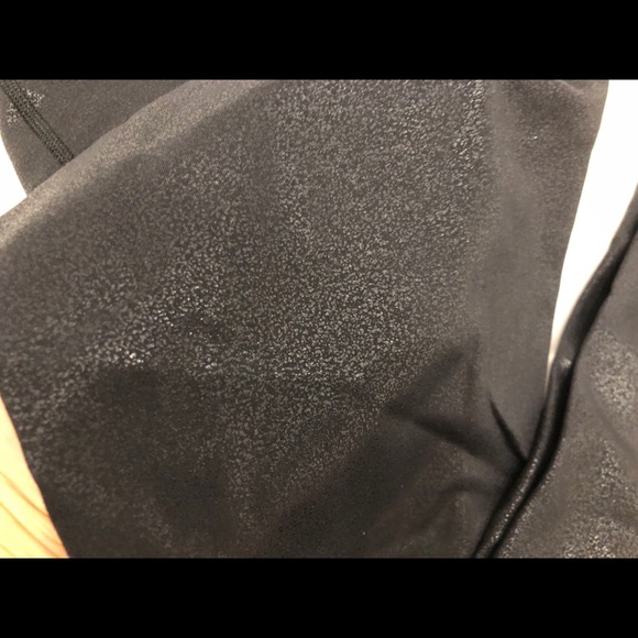 Lululemon pants size 2 - Picture 2 of 5